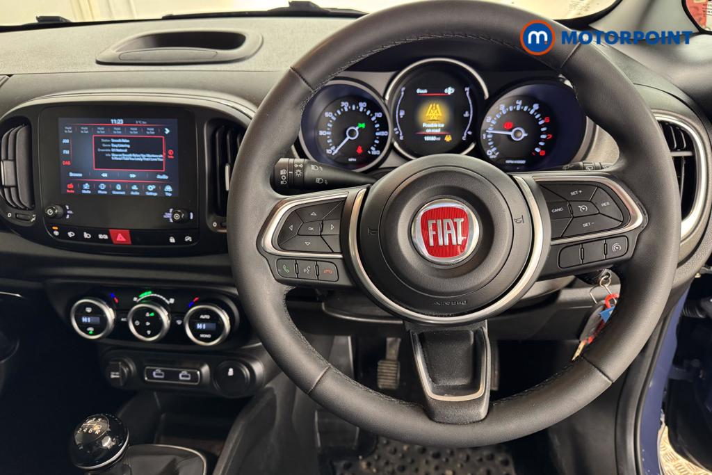 Fiat 500L Cross Manual Petrol Hatchback - Stock Number (1507457) - 1st supplementary image