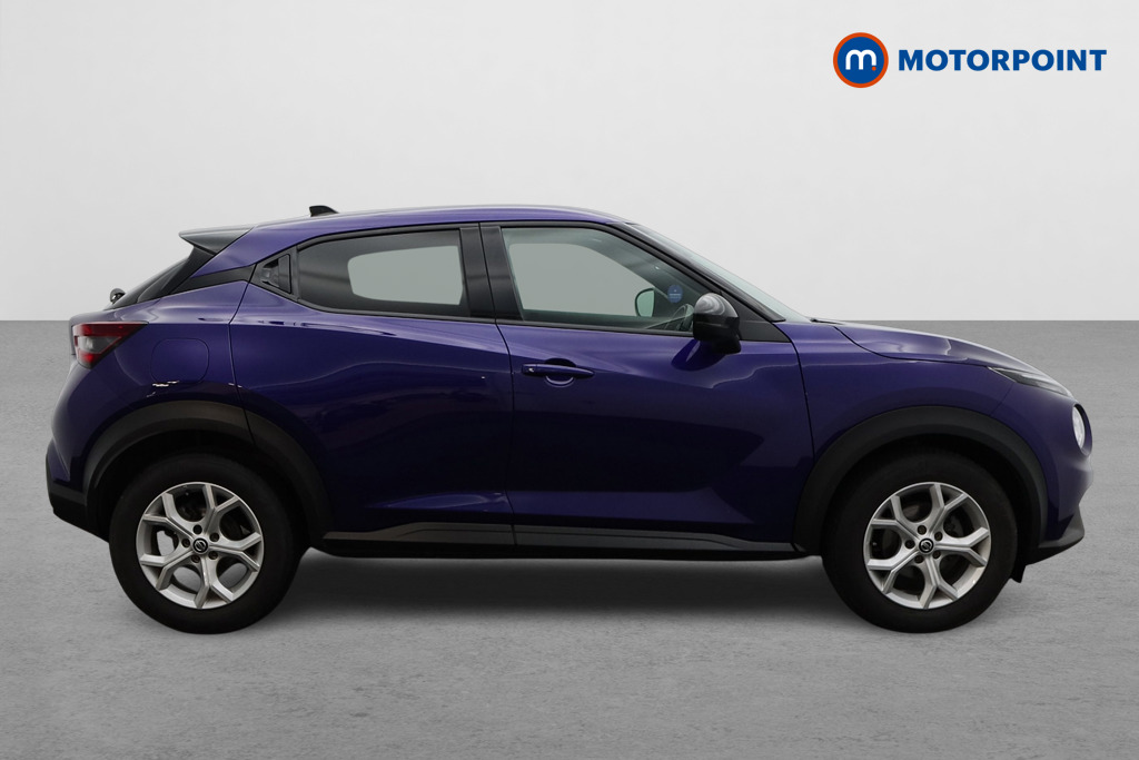 Nissan Juke N-Connecta Manual Petrol SUV - Stock Number (1507970) - Drivers side