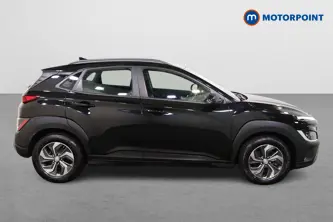 Hyundai Kona Se Connect Automatic Petrol-Electric Hybrid SUV - Stock Number (1508010) - Drivers side