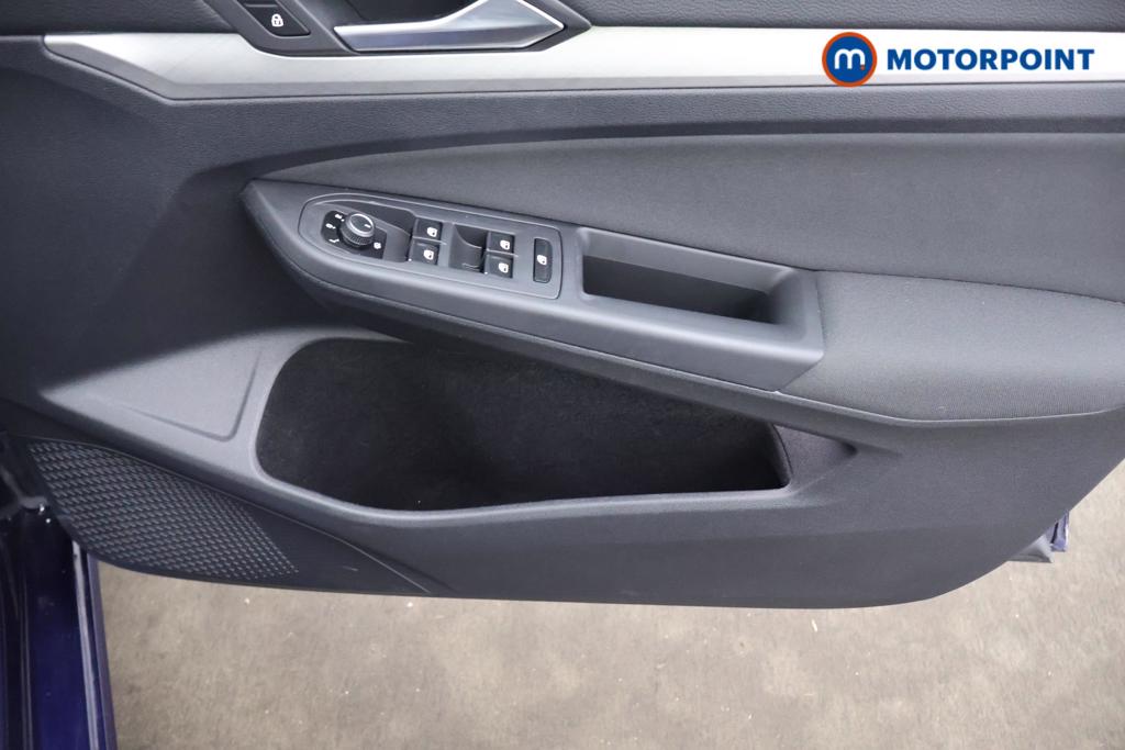 Volkswagen Golf Life Manual Petrol Estate - Stock Number (1510095) - 8th supplementary image