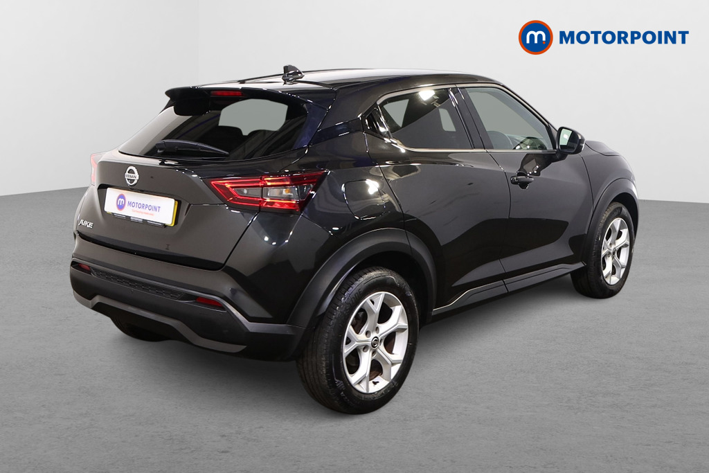 Nissan Juke N-Connecta Manual Petrol SUV - Stock Number (1511230) - Drivers side rear corner