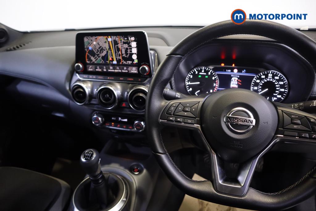 Nissan Juke N-Connecta Manual Petrol SUV - Stock Number (1511685) - 1st supplementary image