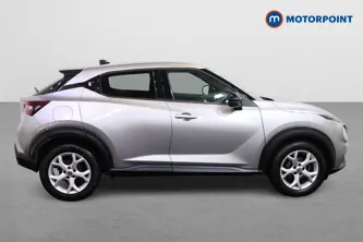 Nissan Juke N-Connecta Manual Petrol SUV - Stock Number (1511685) - Drivers side