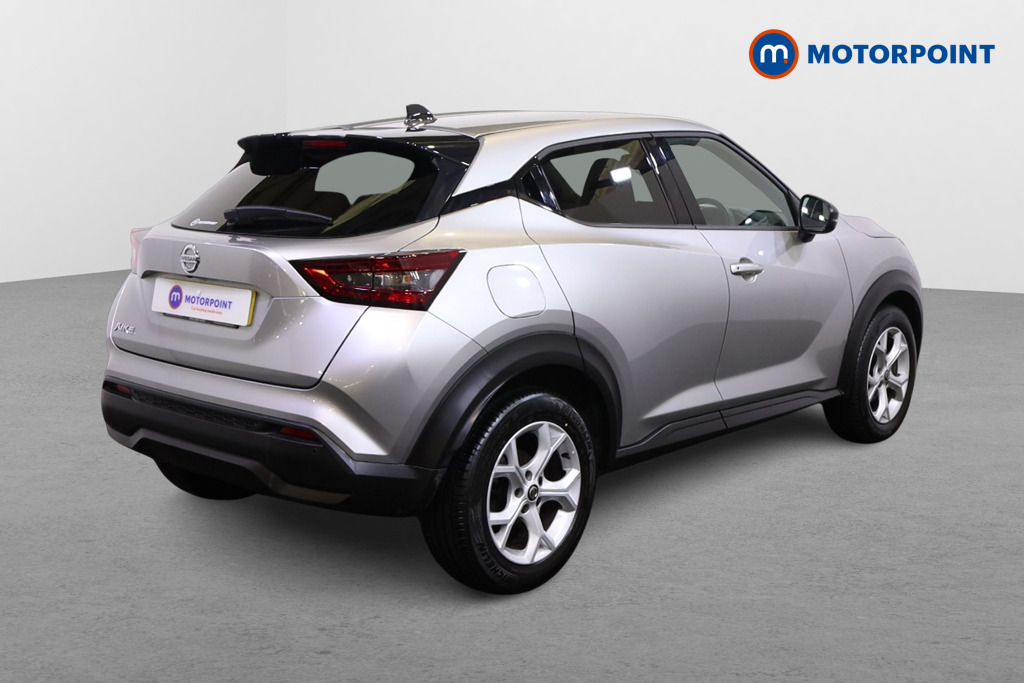 Nissan Juke N-Connecta Manual Petrol SUV - Stock Number (1511685) - Drivers side rear corner