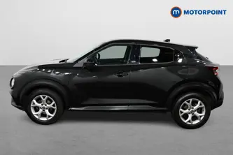 Nissan Juke N-Connecta Automatic Petrol SUV - Stock Number (1511451) - Passenger side