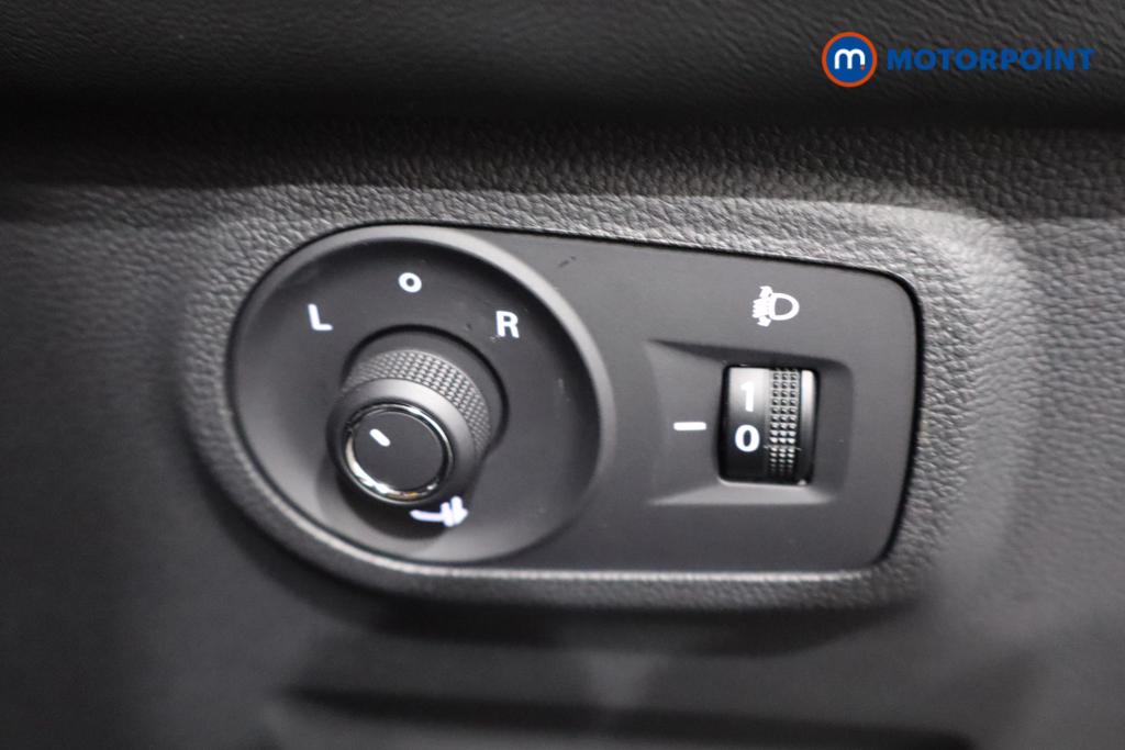 Mg Motor Uk ZS Exclusive Manual Petrol SUV - Stock Number (1511890) - 14th supplementary image