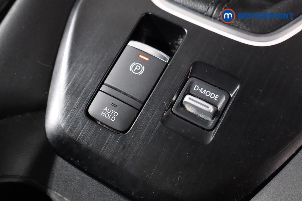 Nissan Qashqai N-Connecta Manual Petrol SUV - Stock Number (1512288) - 17th supplementary image