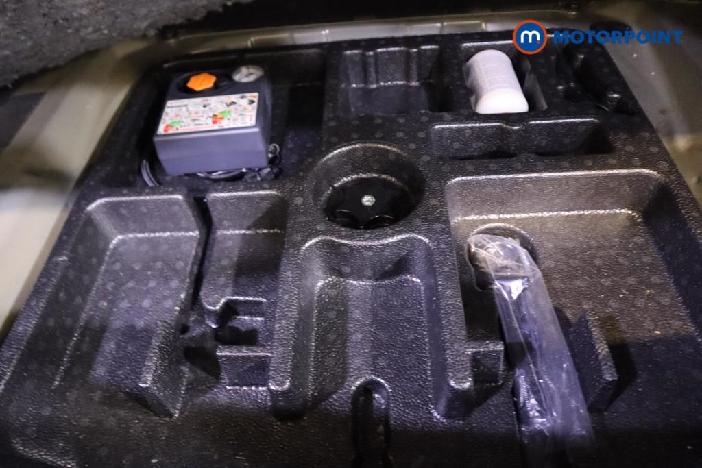 Nissan Qashqai N-Connecta Manual Petrol SUV - Stock Number (1510242) - 24th supplementary image