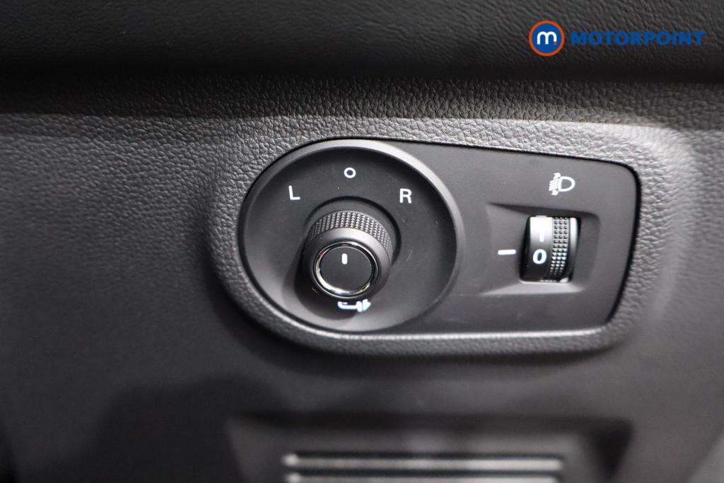 Mg Motor Uk ZS Exclusive Manual Petrol SUV - Stock Number (1511889) - 14th supplementary image