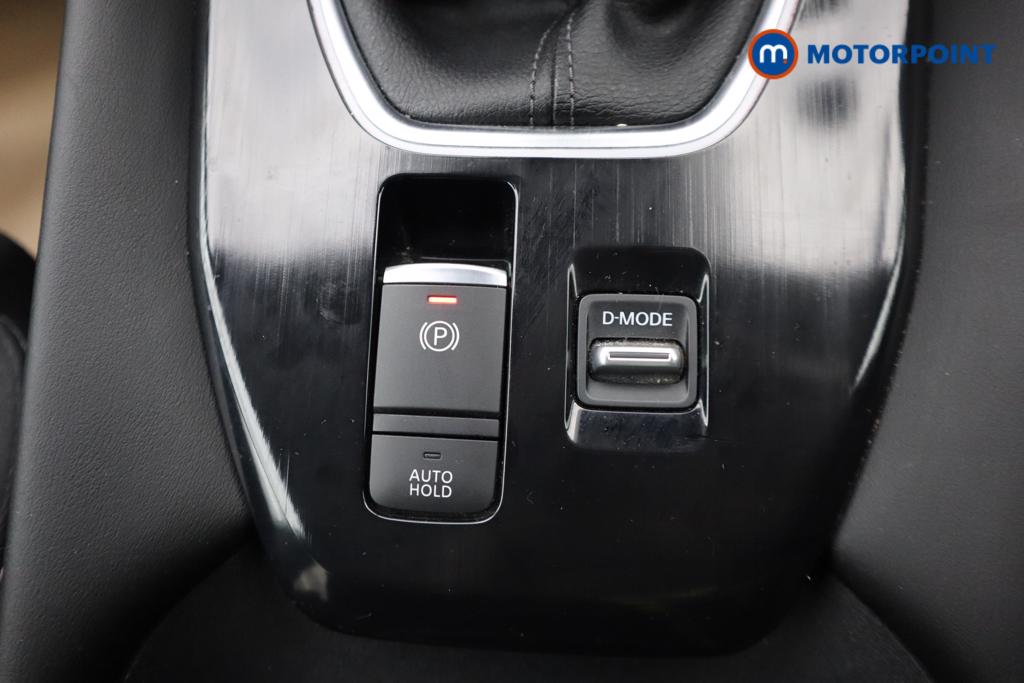 Nissan Qashqai N-Connecta Manual Petrol SUV - Stock Number (1509575) - 15th supplementary image