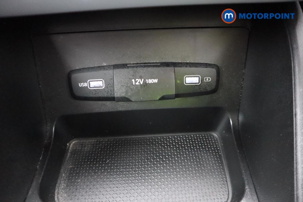 Hyundai Tucson Se Connect Manual Petrol SUV - Stock Number (1511746) - 14th supplementary image