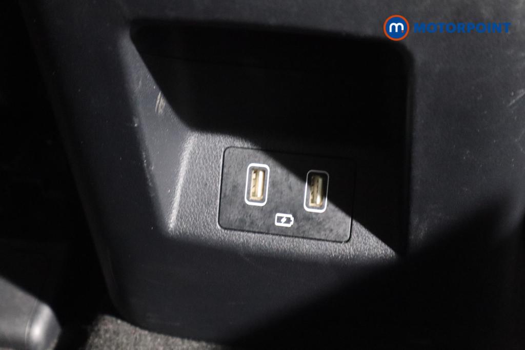 Hyundai Tucson Se Connect Manual Petrol SUV - Stock Number (1512133) - 13th supplementary image