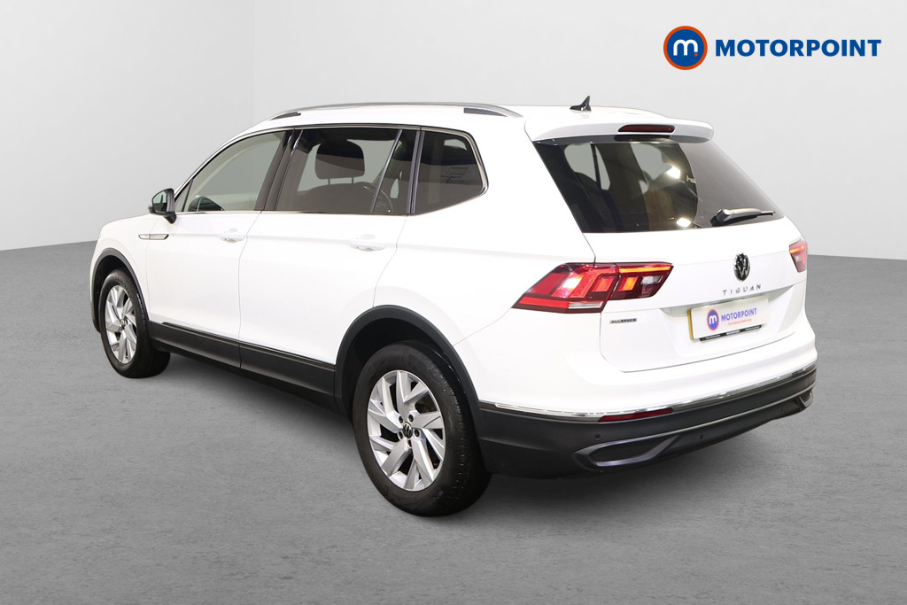 Volkswagen Tiguan Allspace Life Manual Diesel SUV - Stock Number (1512567) - Passenger side rear corner