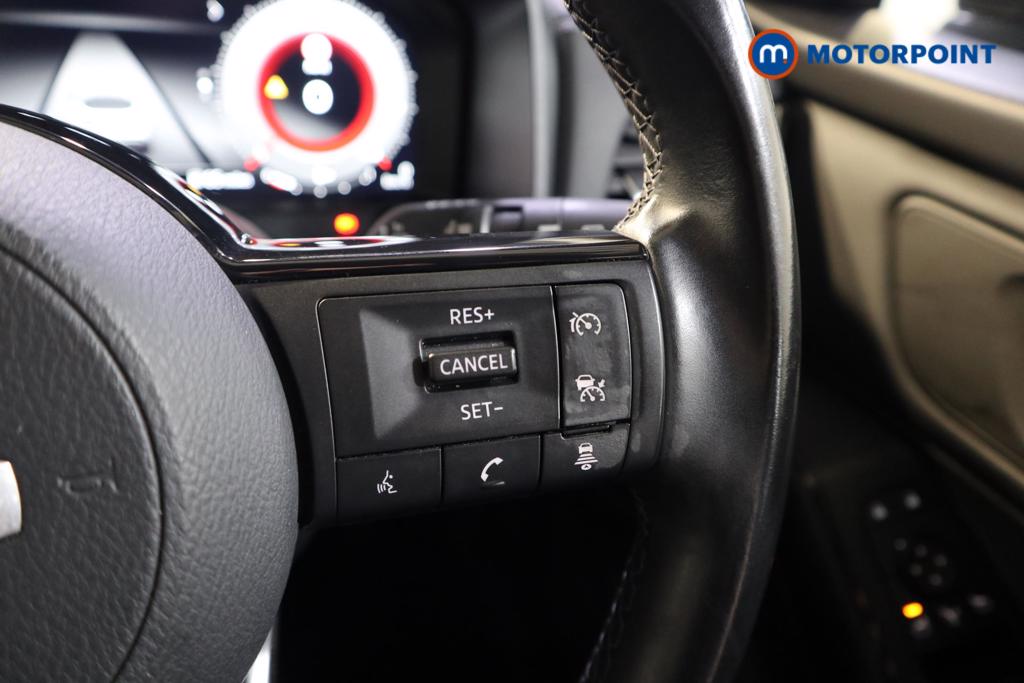 Nissan Qashqai N-Connecta Manual Petrol SUV - Stock Number (1511724) - 4th supplementary image