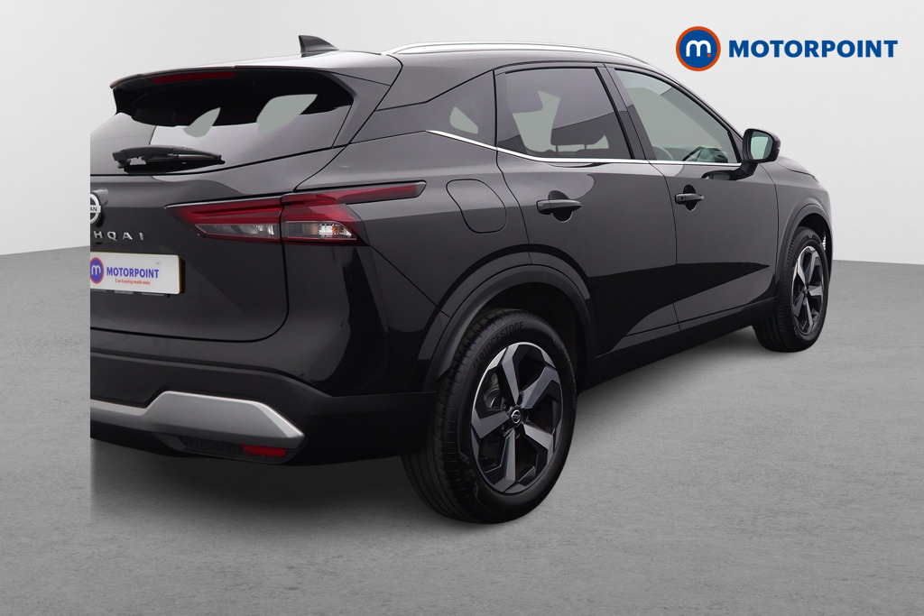 Nissan Qashqai N-Connecta Manual Petrol SUV - Stock Number (1512000) - Drivers side rear corner