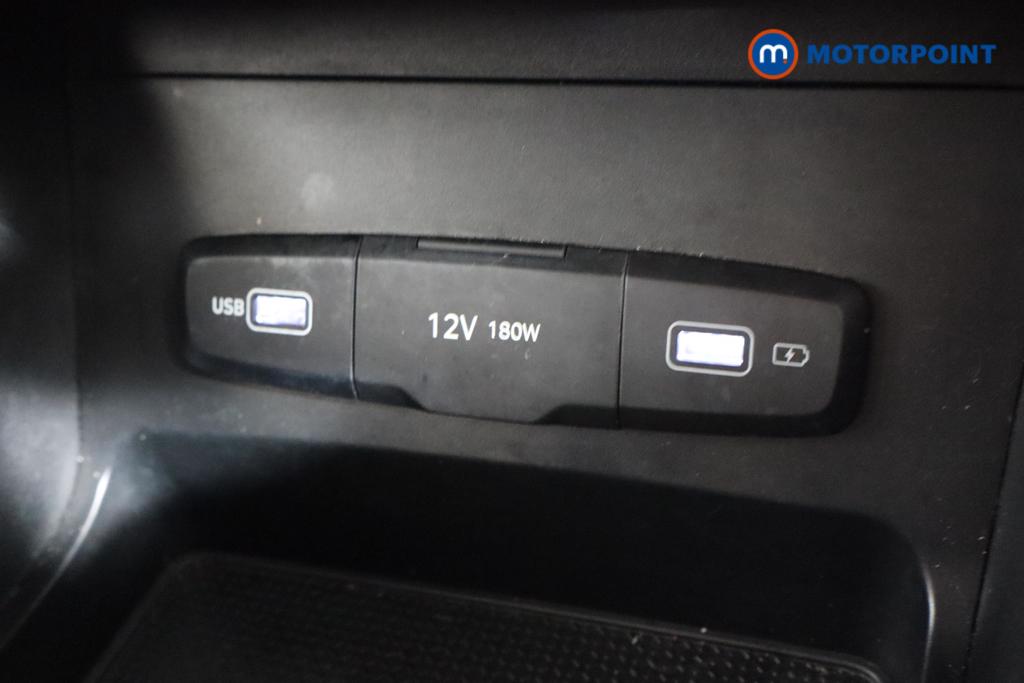 Hyundai Tucson Se Connect Manual Petrol SUV - Stock Number (1510973) - 4th supplementary image