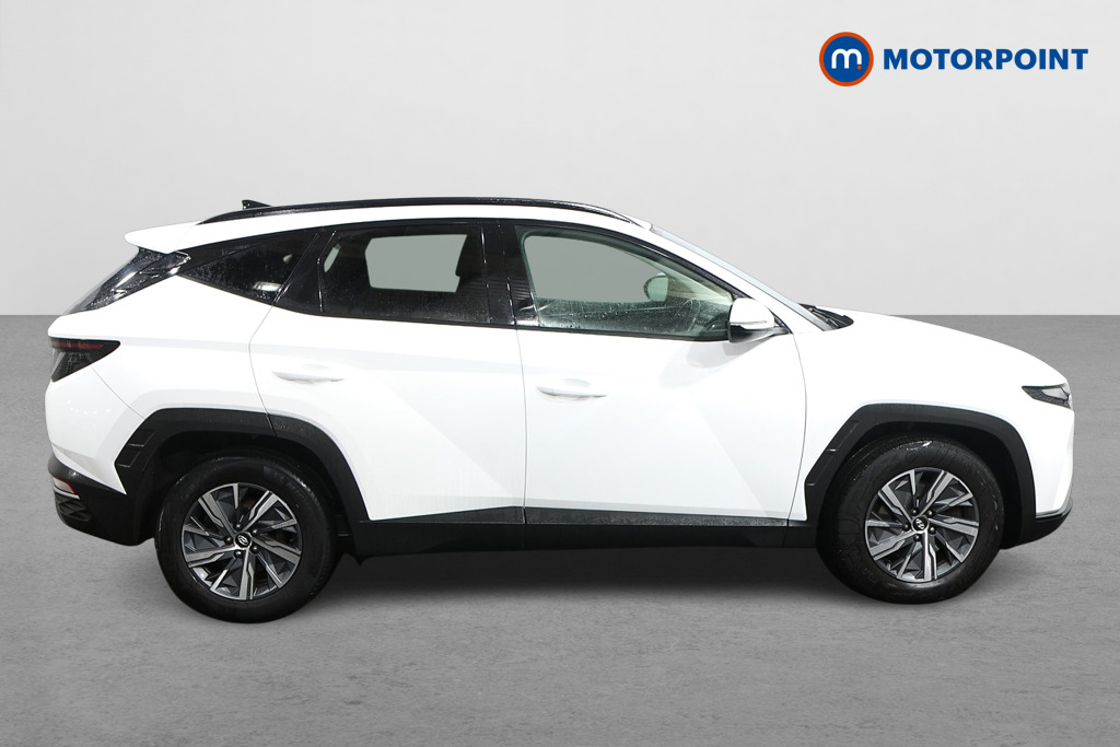 Hyundai Tucson Se Connect Manual Petrol SUV - Stock Number (1510973) - Drivers side