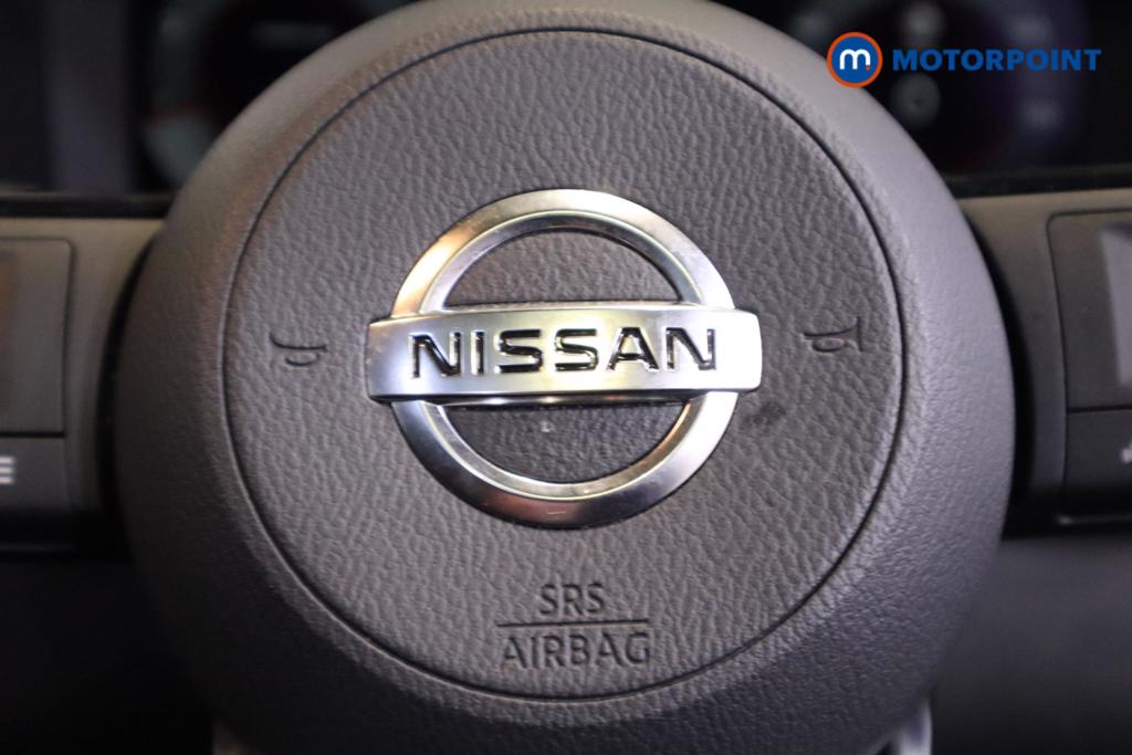 Nissan Qashqai N-Connecta Manual Petrol SUV - Stock Number (1513389) - 14th supplementary image