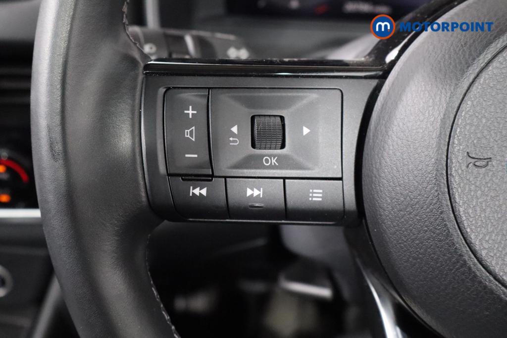 Nissan Qashqai N-Connecta Manual Petrol SUV - Stock Number (1513620) - 9th supplementary image