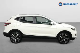 Nissan Qashqai N-Motion Manual Petrol SUV - Stock Number (1513510) - Drivers side