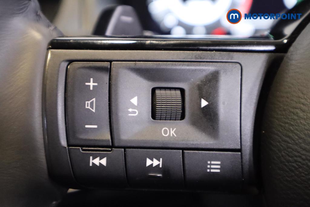 Nissan Qashqai N-Connecta Automatic Petrol SUV - Stock Number (1513775) - 5th supplementary image