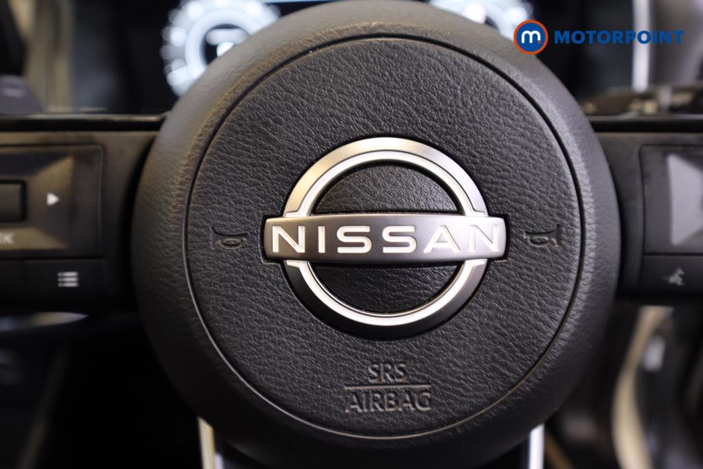 Nissan Qashqai N-Connecta Automatic Petrol SUV - Stock Number (1513775) - 6th supplementary image