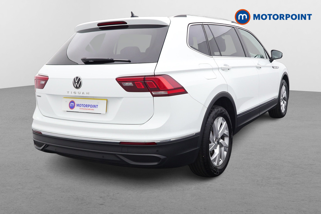 Volkswagen Tiguan Allspace Life Manual Petrol SUV - Stock Number (1514957) - Drivers side rear corner