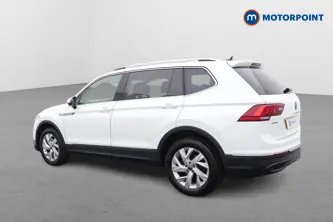 Volkswagen Tiguan Allspace Life Manual Petrol SUV - Stock Number (1514957) - Passenger side rear corner