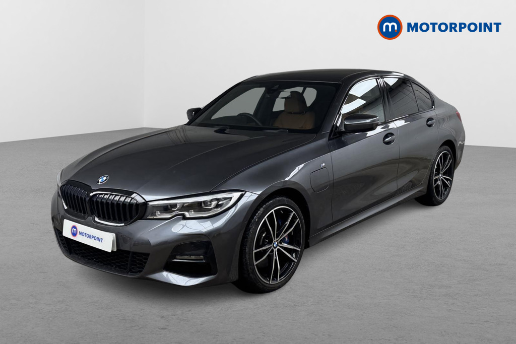 BMW 3 Series M Sport Automatic Petrol Plug-In Hybrid Saloon - Stock Number (1513544) - Passenger side front corner