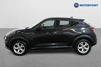 Nissan Juke N-Connecta Automatic Petrol SUV - Stock Number (1511187) - Passenger side