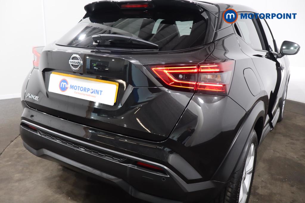 Nissan Juke N-Connecta Automatic Petrol SUV - Stock Number (1511199) - 27th supplementary image