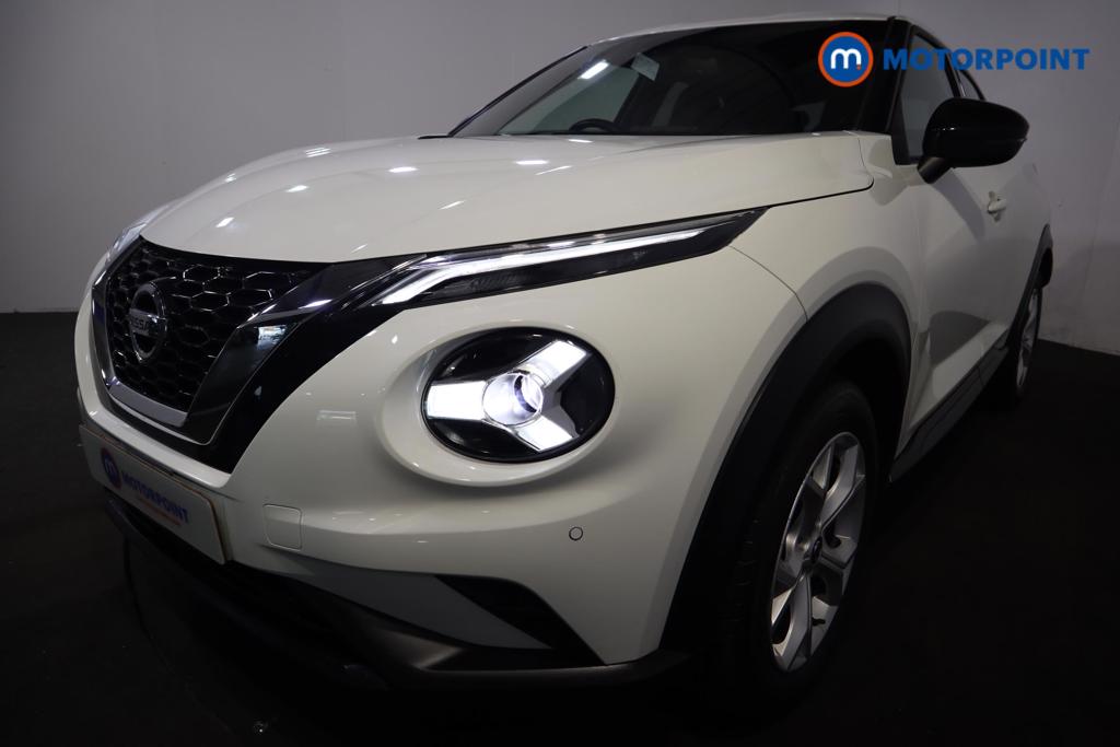 Nissan Juke N-Connecta Automatic Petrol SUV - Stock Number (1513882) - 24th supplementary image