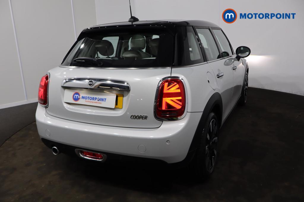 Mini Hatchback Cooper Exclusive Automatic Petrol Hatchback - Stock Number (1516460) - 30th supplementary image