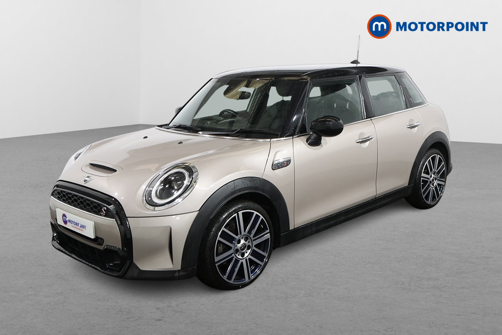 Mini Hatchback Cooper S Exclusive Automatic Petrol Hatchback - Stock Number (1509339) - Passenger side front corner