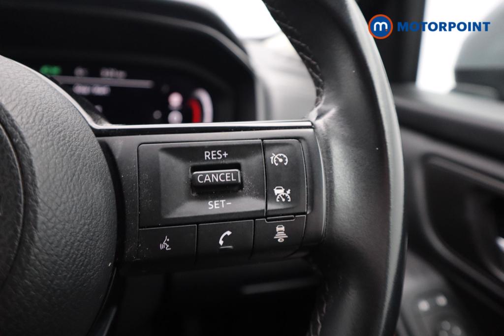 Nissan Qashqai N-Connecta Manual Petrol SUV - Stock Number (1511426) - 8th supplementary image