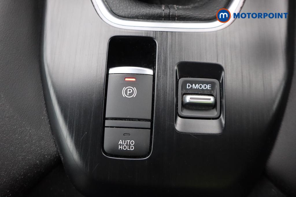 Nissan Qashqai N-Connecta Manual Petrol SUV - Stock Number (1511426) - 15th supplementary image