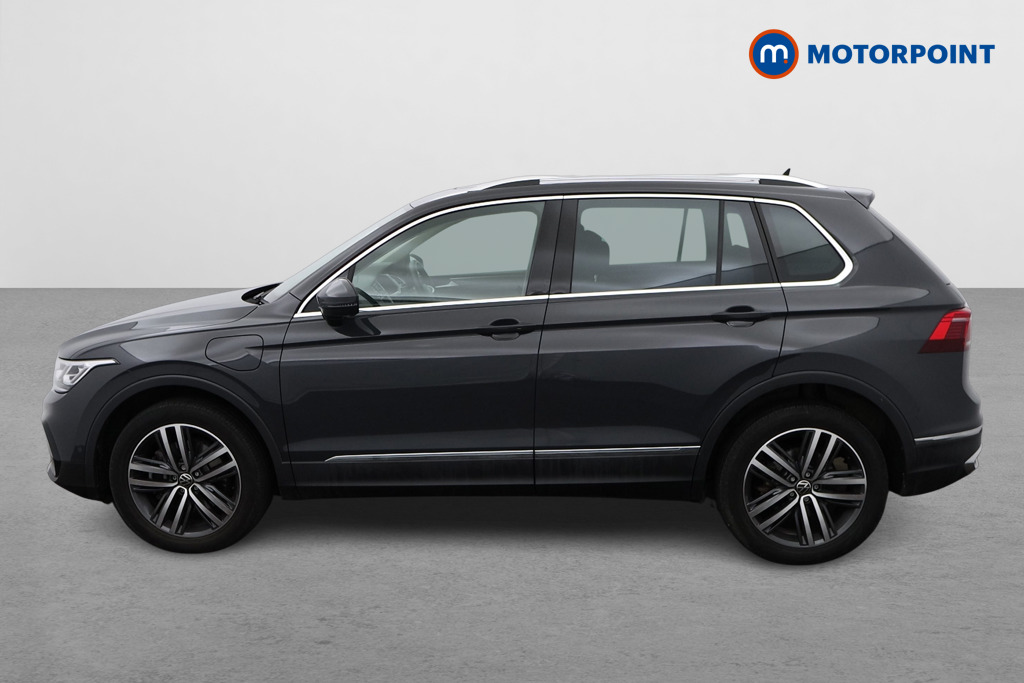 Volkswagen Tiguan Elegance Automatic Petrol Plug-In Hybrid SUV - Stock Number (1513979) - Passenger side