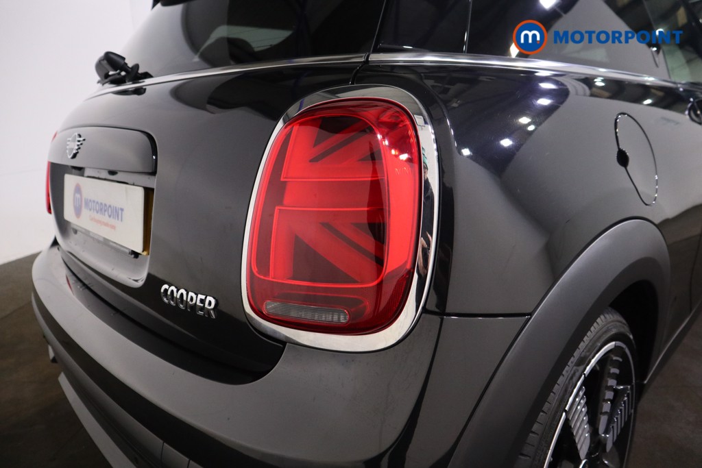 Mini Hatchback Cooper Exclusive Automatic Petrol Hatchback - Stock Number (1514513) - 23rd supplementary image