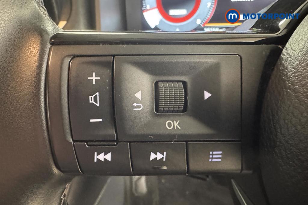 Nissan Qashqai N-Connecta Manual Petrol SUV - Stock Number (1515082) - 13th supplementary image