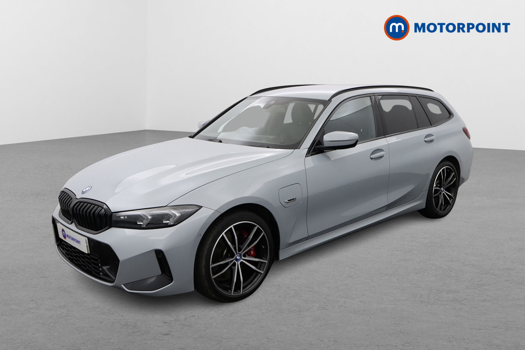 BMW 3 Series M Sport Automatic Petrol Plug-In Hybrid Estate - Stock Number (1515699) - Passenger side front corner