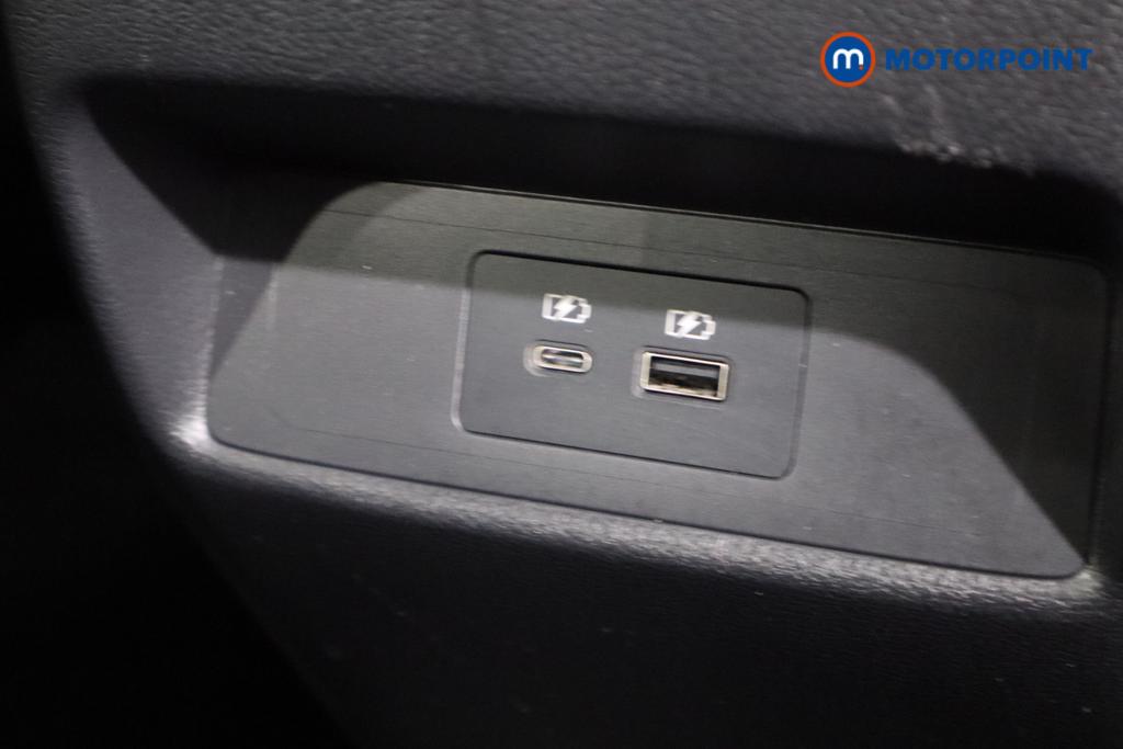 Nissan Qashqai N-Connecta Manual Petrol SUV - Stock Number (1517417) - 13th supplementary image