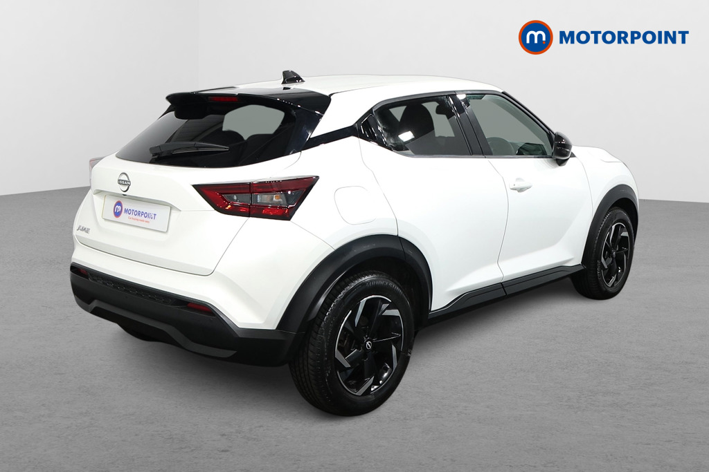 Nissan Juke N-Connecta Automatic Petrol SUV - Stock Number (1508134) - Drivers side rear corner