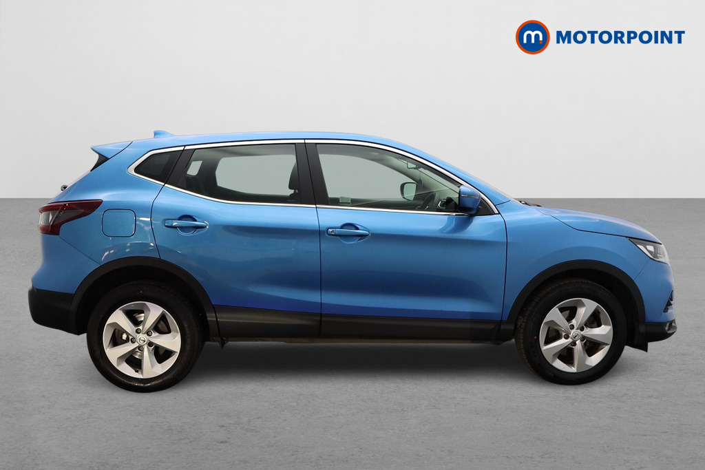 Nissan Qashqai Acenta Premium Automatic Petrol SUV - Stock Number (1510181) - Drivers side