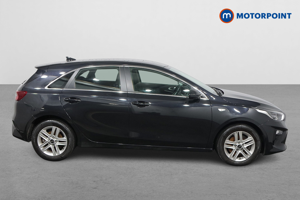KIA Ceed 2 Nav Manual Diesel Hatchback - Stock Number (1510975) - Drivers side