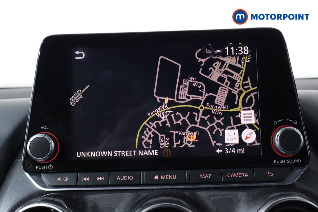 Nissan Juke N-Connecta Manual Petrol SUV - Stock Number (1512816) - 1st supplementary image