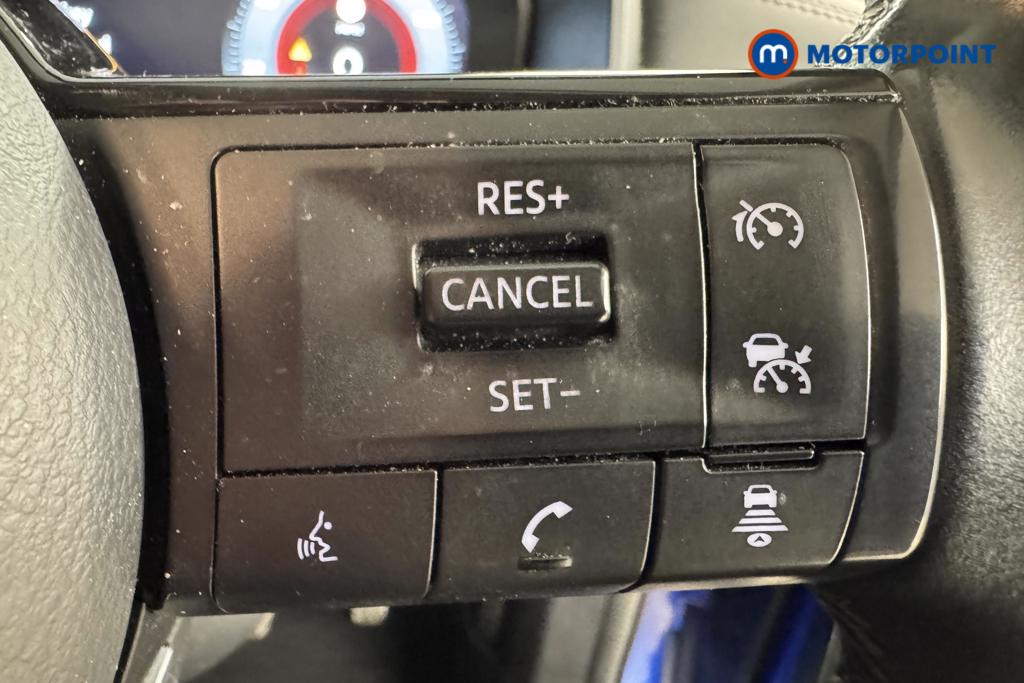 Nissan Qashqai N-Connecta Manual Petrol SUV - Stock Number (1516879) - 14th supplementary image