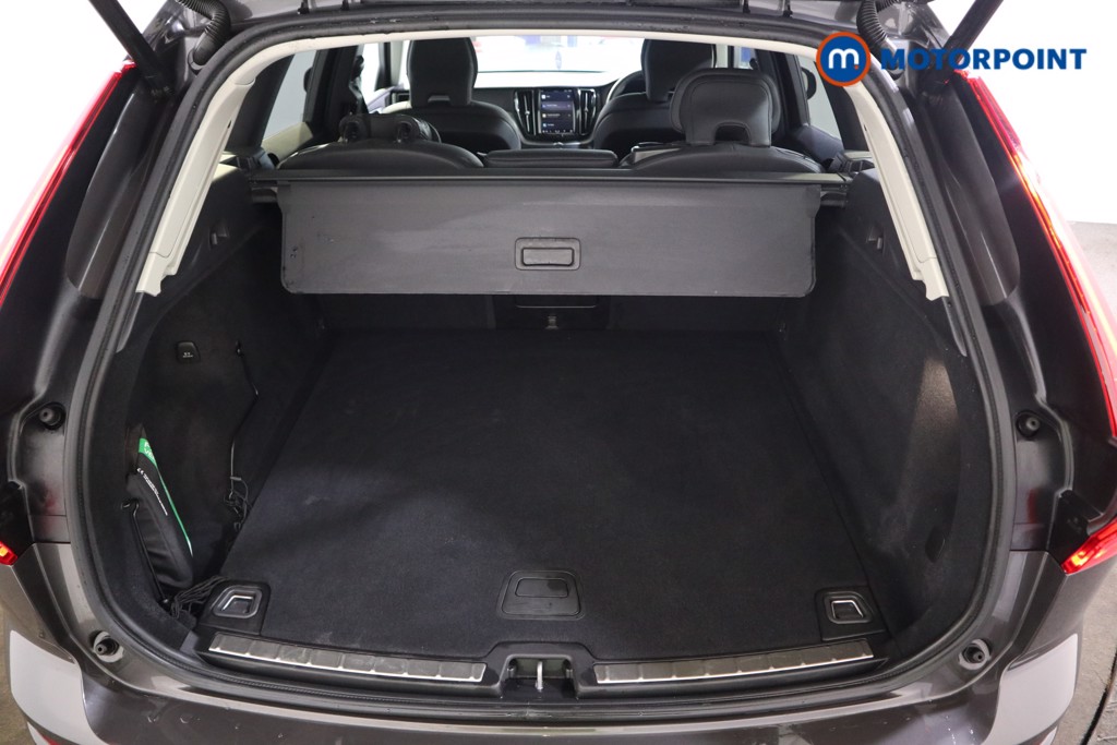 Volvo Xc60 Plus Automatic Diesel SUV - Stock Number (1517558) - 15th supplementary image