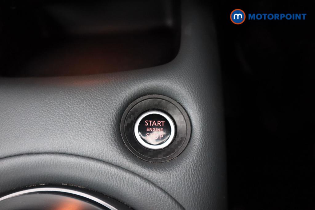 Nissan Juke Tekna Manual Petrol SUV - Stock Number (1499874) - 14th supplementary image