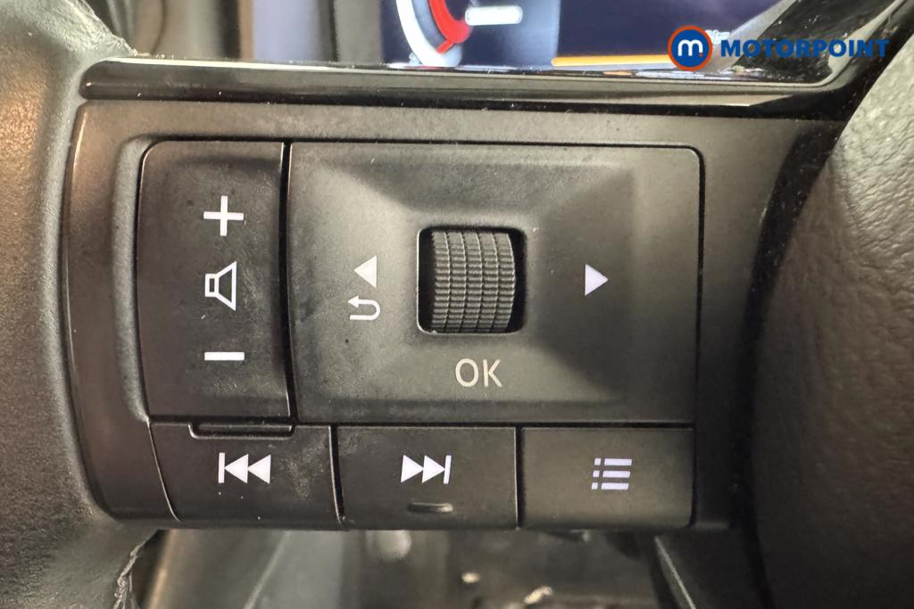 Nissan Qashqai N-Connecta Manual Petrol SUV - Stock Number (1516967) - 13th supplementary image