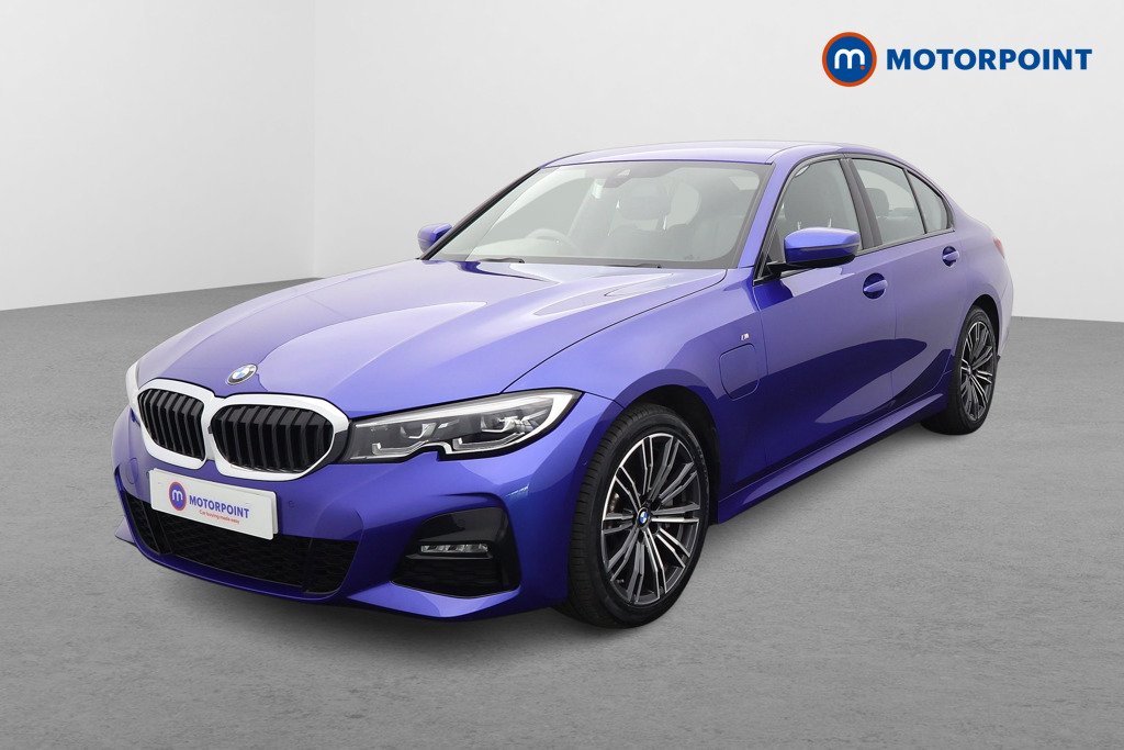 BMW 3 Series M Sport Automatic Petrol Plug-In Hybrid Saloon - Stock Number (1515733) - Passenger side front corner